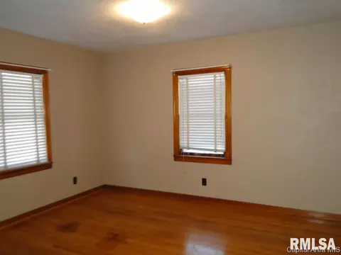 2101 N 19th St, Springfield, IL 62702 photo 9