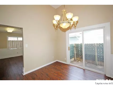 108 Veneto Villa, Springfield, IL 62703 photo 2