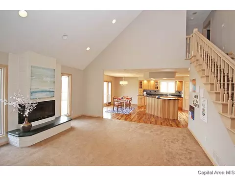 2600 Tennyson Dr, Springfield, IL 62711 photo 5