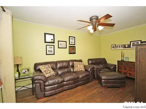 3625 Sherman St, Springfield, IL 62703 photo 2