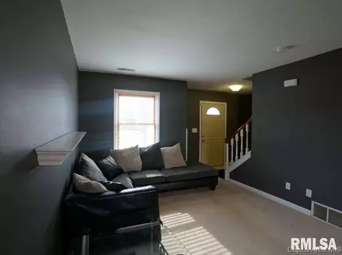 2804 Wellington Dr, Springfield, IL 62703 photo 5