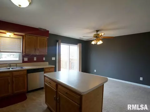 2804 Wellington Dr, Springfield, IL 62703 photo 10
