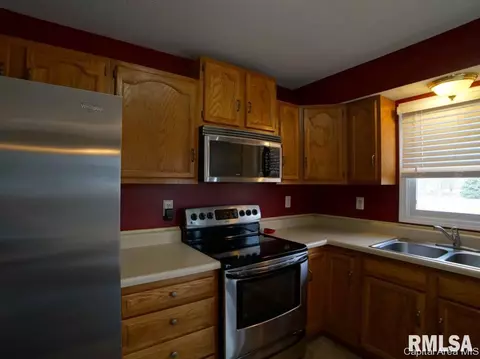 2804 Wellington Dr, Springfield, IL 62703 photo 11