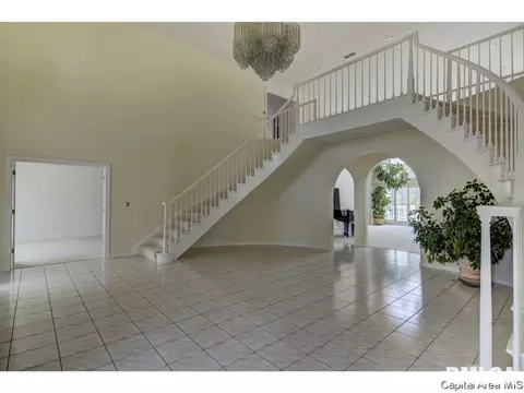 823 Coventry Pt, Springfield, IL 62702 photo 4