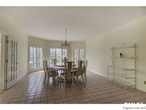 823 Coventry Pt, Springfield, IL 62702 photo 14