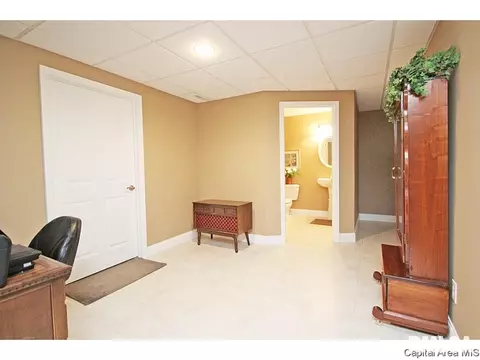 7405 Wentworth, Springfield, IL 62711 photo 24