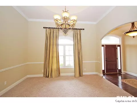 5304 Cromwell Pl, Springfield, IL 62711 photo 2