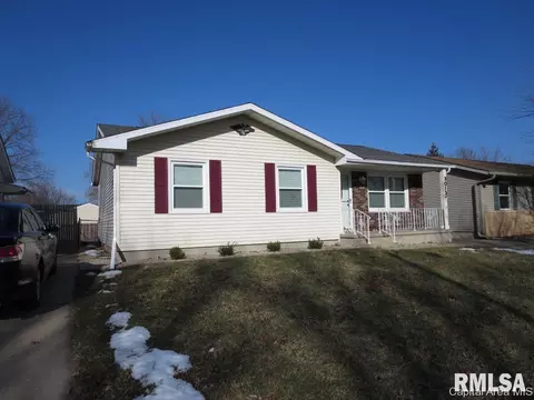 3013 E Griffiths Ave, Springfield, IL 62702 photo 2