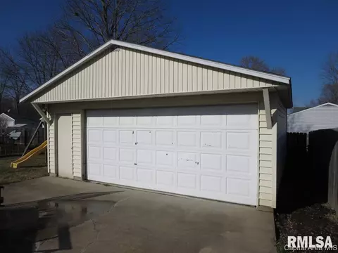3013 E Griffiths Ave, Springfield, IL 62702 photo 3