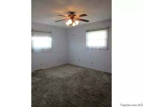 2116 Dunwich Dr, Springfield, IL 62702 photo 11