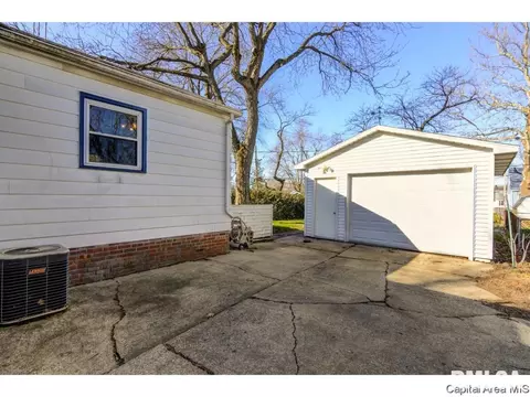 231 N Illinois, Springfield, IL 62702 photo 4