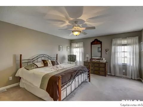 5305 Manhattan Dr, Springfield, IL 62711 photo 12