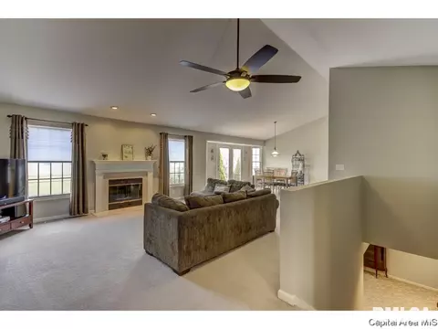 5305 Manhattan Dr, Springfield, IL 62711 photo 8