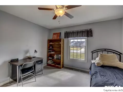 5305 Manhattan Dr, Springfield, IL 62711 photo 17