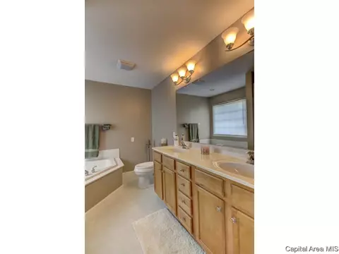 5305 Manhattan Dr, Springfield, IL 62711 photo 13