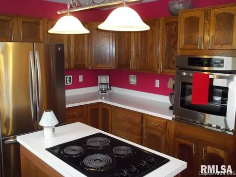 3101 La Conner, Springfield, IL 62704 photo 9