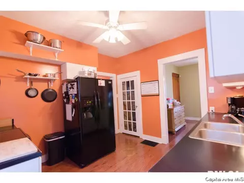 118 N State St, Springfield, IL 62702 photo 17
