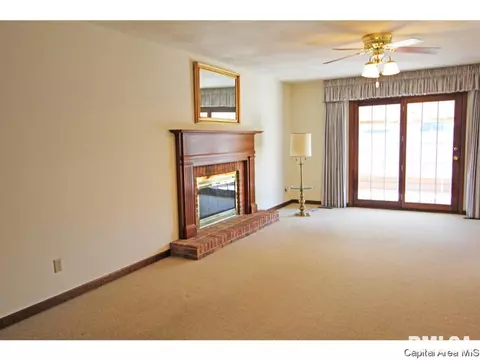1716 Clearview Dr, Springfield, IL 62704 photo 11