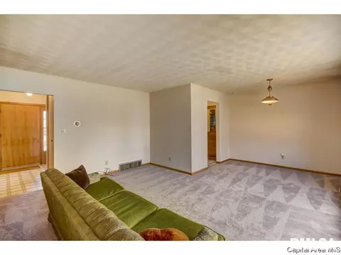 105 Glen Aire, Springfield, IL 62703 photo 6