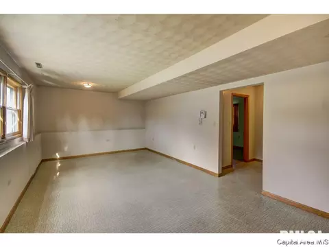 105 Glen Aire, Springfield, IL 62703 photo 13