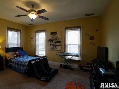522 S Walnut St, Springfield, IL 62704 photo 15