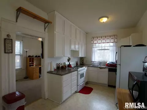 522 S Walnut St, Springfield, IL 62704 photo 10