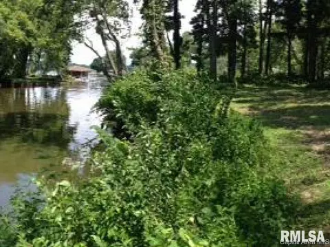 2835 E Lake Shore Dr, Springfield, IL 62712 photo 3