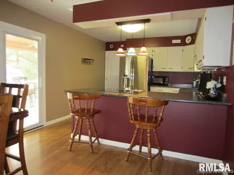 215 Dickinson Rd, Springfield, IL 62704 photo 7