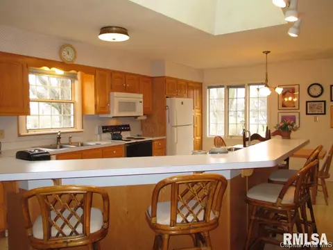 2223 Greenbriar Rd, Springfield, IL 62704 photo 11