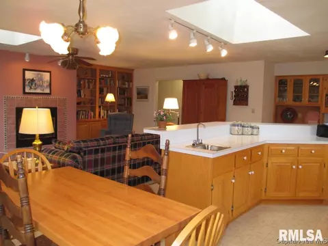 2223 Greenbriar Rd, Springfield, IL 62704 photo 14