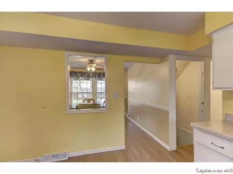 52 Greencastle Cir, Springfield, IL 62712 photo 11