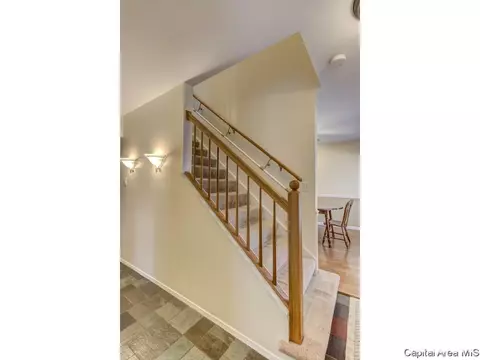 52 Greencastle Cir, Springfield, IL 62712 photo 5