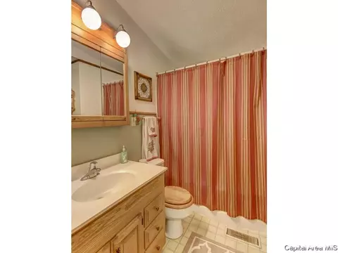 89 Circle Dr, Springfield, IL 62703 photo 14