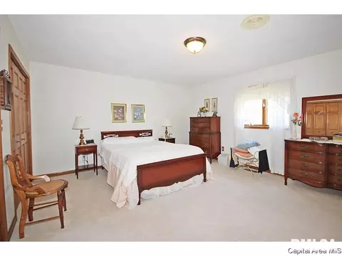 2620 E Lake Shore Dr, Springfield, IL 62712 photo 11