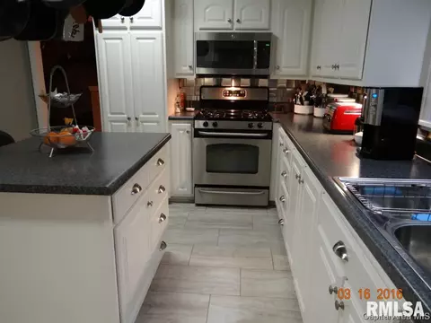 2008 Parkview, Springfield, IL 62704 photo 5