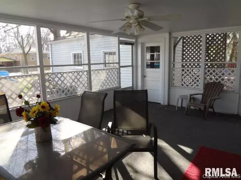 2412 S 4th, Springfield, IL 62703 photo 17