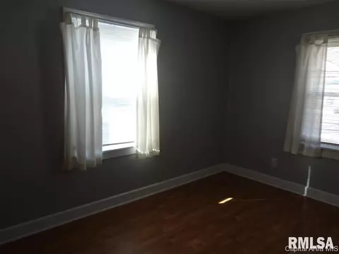 2412 S 4th, Springfield, IL 62703 photo 9