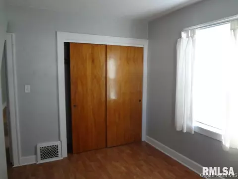 2412 S 4th, Springfield, IL 62703 photo 10