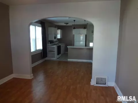 2412 S 4th, Springfield, IL 62703 photo 3