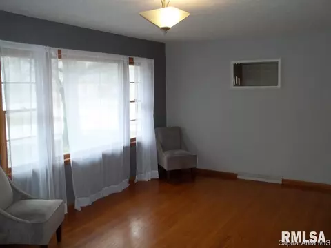 1907 Lee, Springfield, IL 62703 photo 2