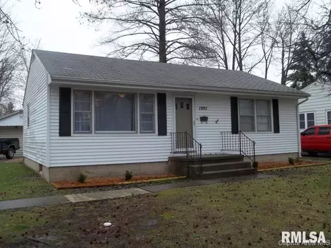1907 Lee, Springfield, IL 62703 photo 1