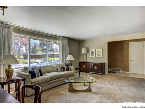 73 Oakmont, Springfield, IL 62704 photo 6