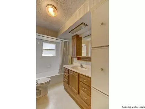2118 Pickett, Springfield, IL 62703 photo 16