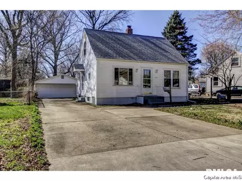 2118 Pickett, Springfield, IL 62703 photo 1