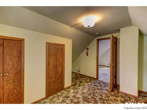 2118 Pickett, Springfield, IL 62703 photo 7