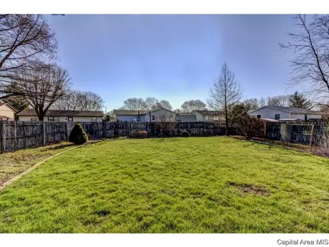 212 Tulip, Springfield, IL 62707 photo 36
