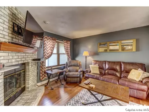 212 Tulip, Springfield, IL 62707 photo 7