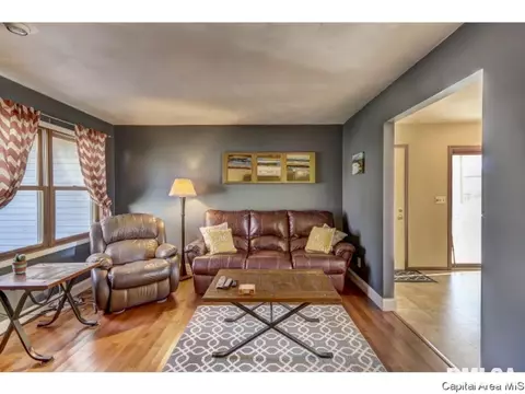 212 Tulip, Springfield, IL 62707 photo 8
