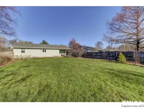 212 Tulip, Springfield, IL 62707 photo 32