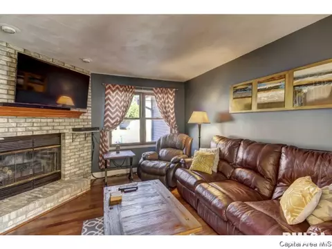 212 Tulip, Springfield, IL 62707 photo 4